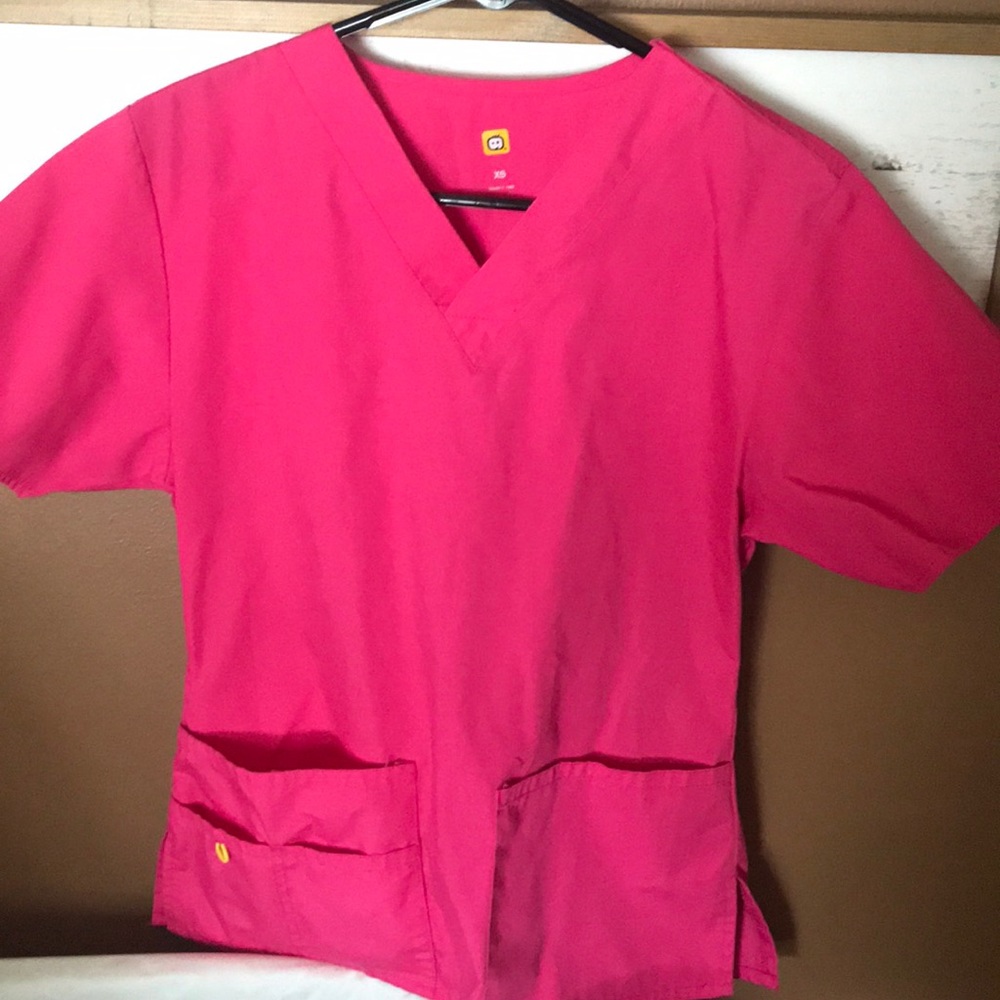 Wink Scrub Top